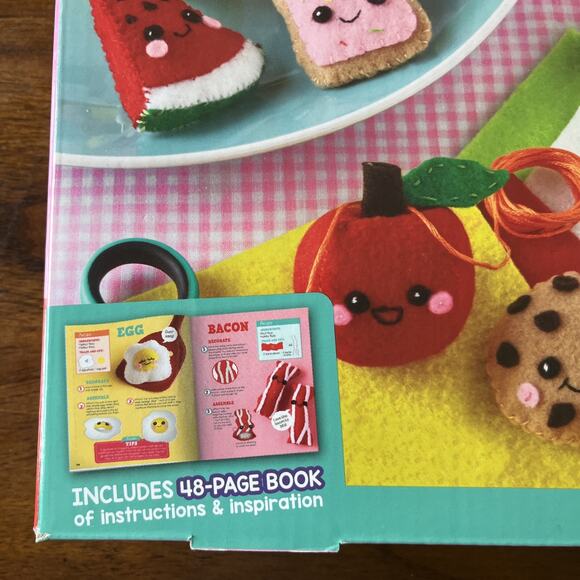 "Klutz Sew Mini Treats Book & Kit" Kids Craft Fiber Thread Cute Kawaii Creative - Picture 2 of 4